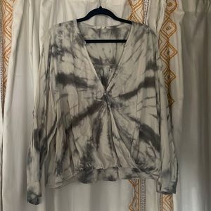 Splendid tie-dye top size Large